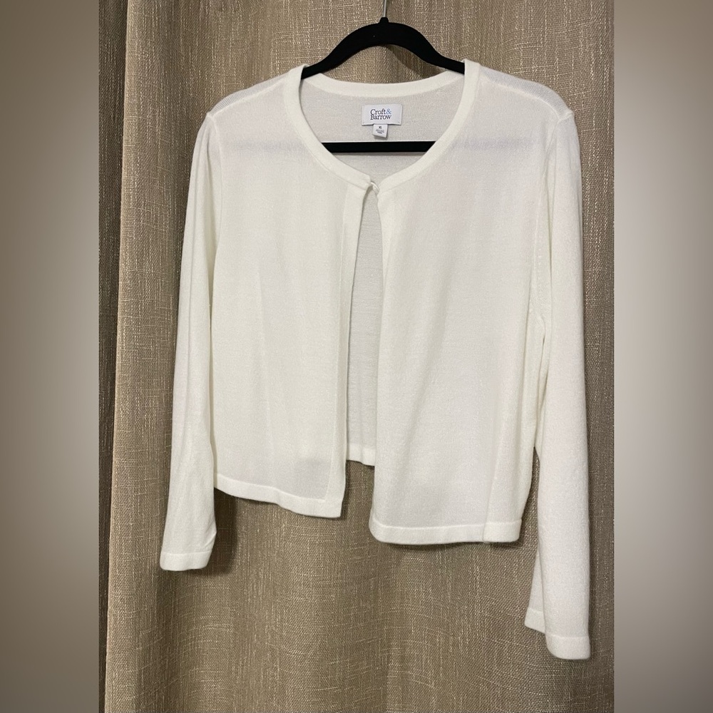 Croft & Barrow Off White long sleeve cropped Cardigan Sweater